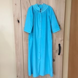 Vintage Evelyn Pearson Snap Robe House Coat
